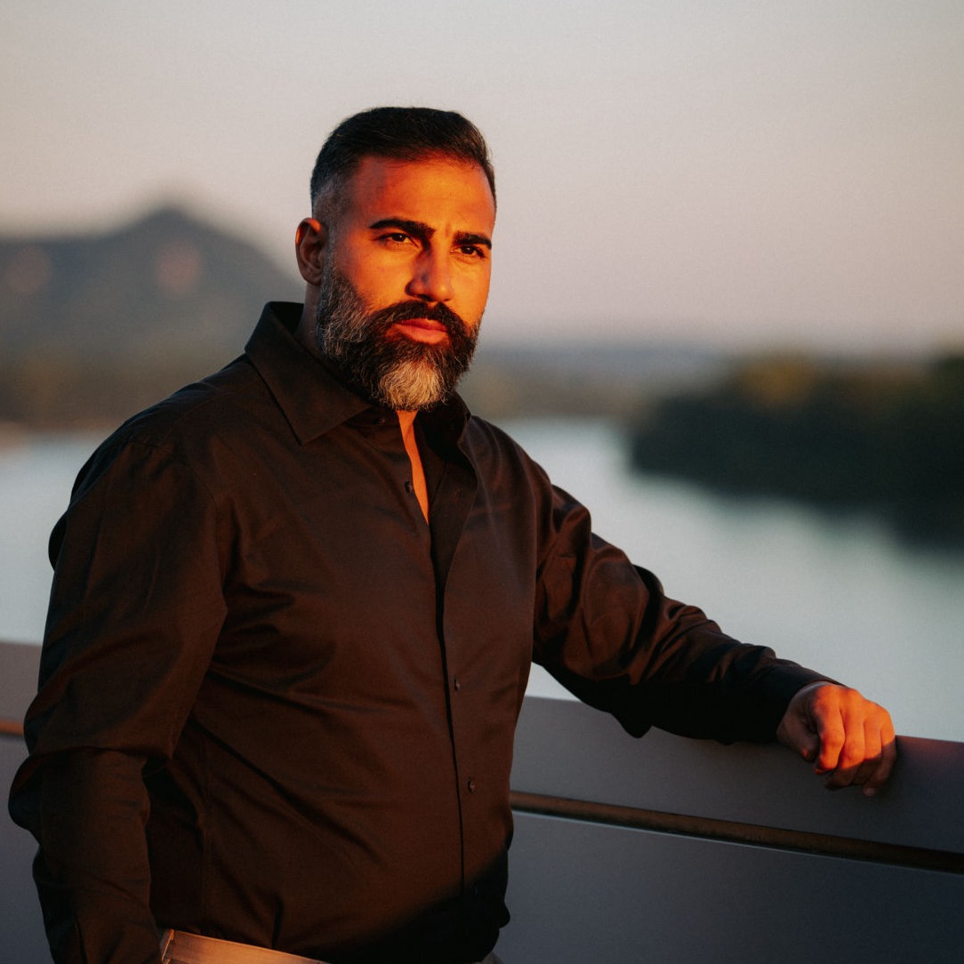 Ömer Kaya Goldstejn-Group